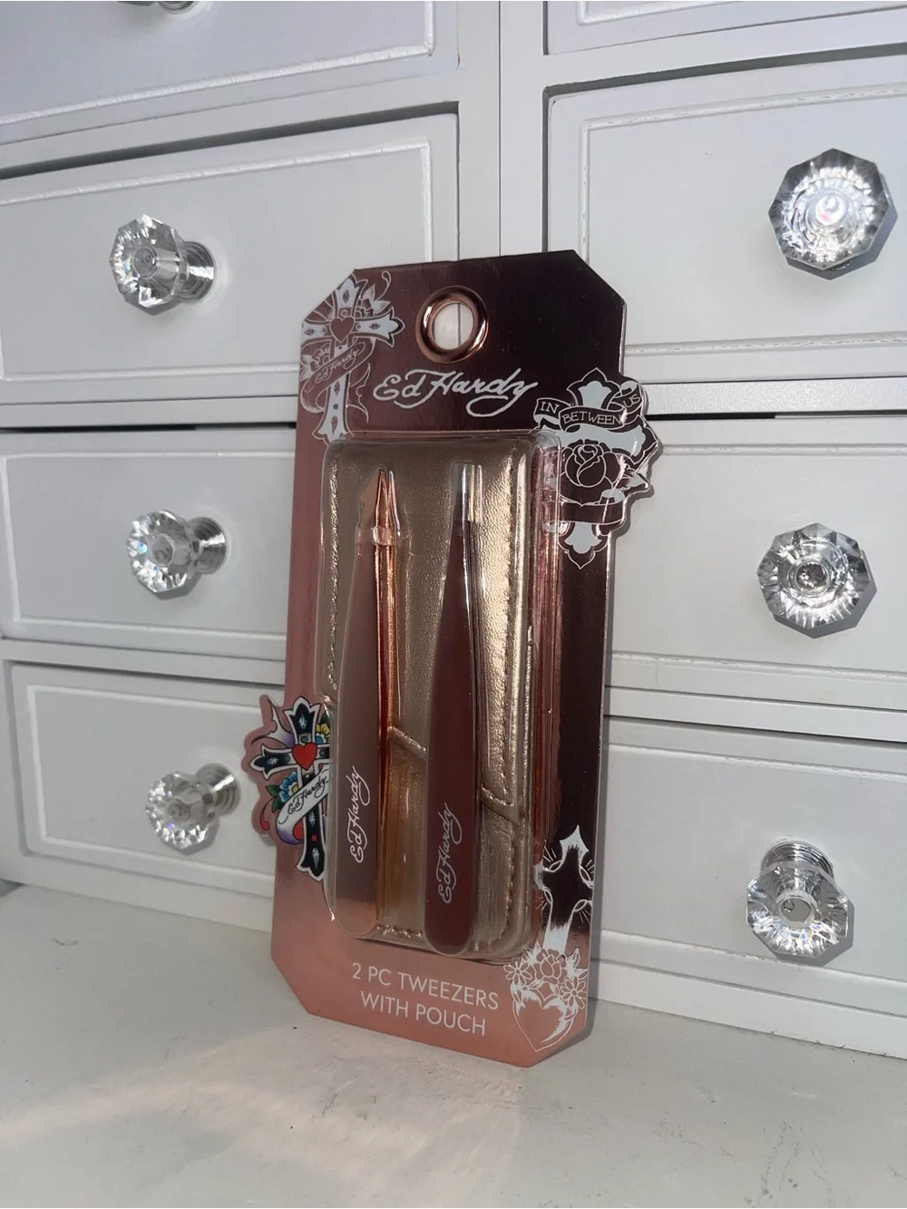 NWT Ed Hardy 2-Pc Tweezers Set in Metallic Rose Gold